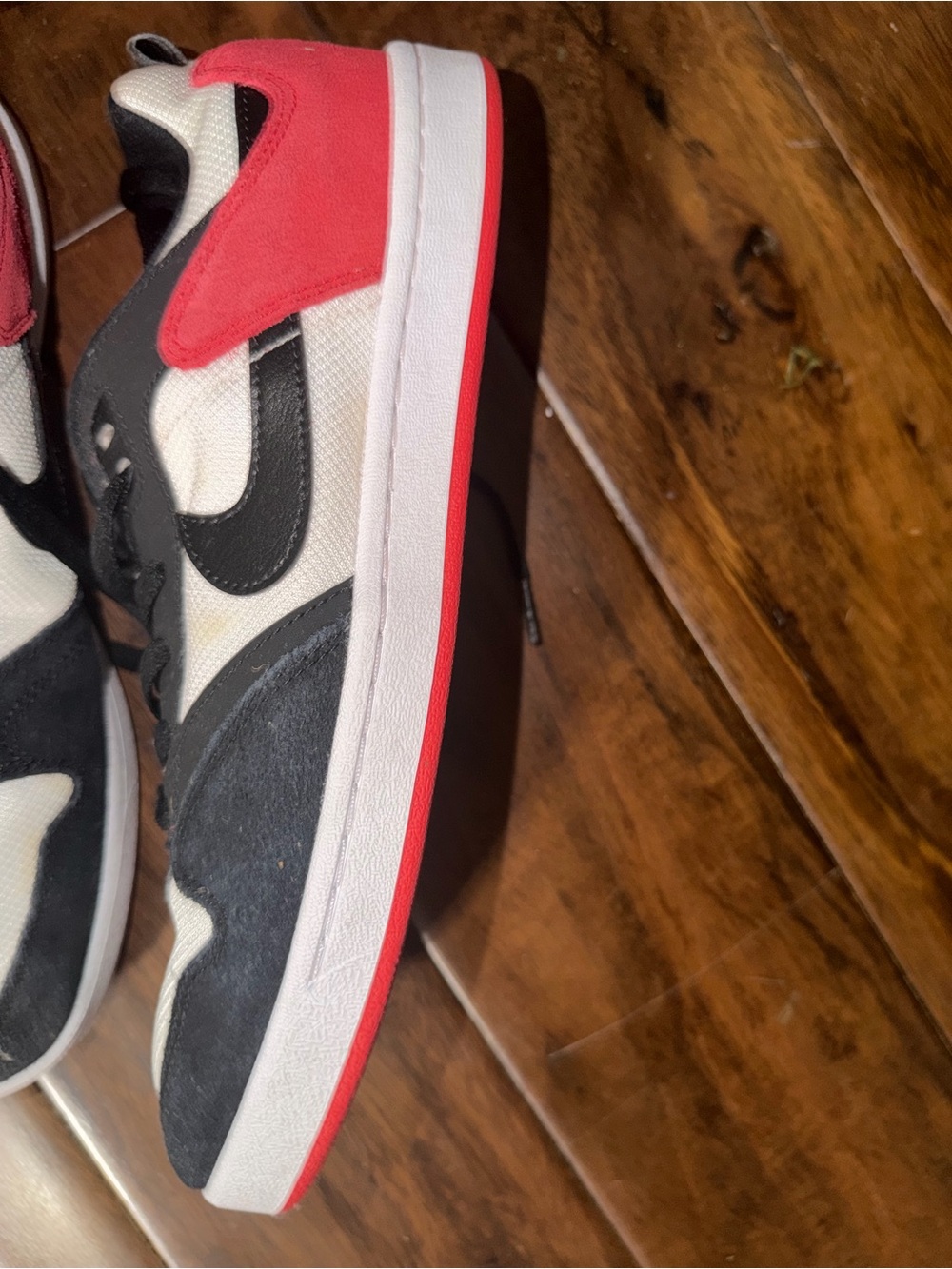 Nike Men's Alleyoop Sneakers in Black, White and Red - Picture 3 of 4